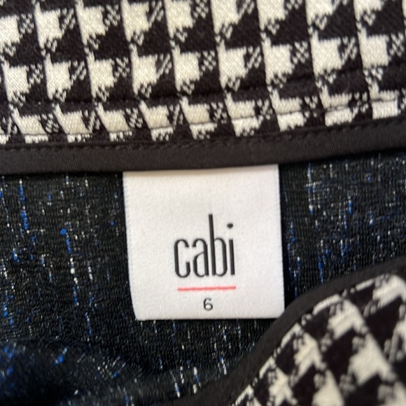 Cabi small reina club blue multi blazer and skirt set. - Picture 13 of 16